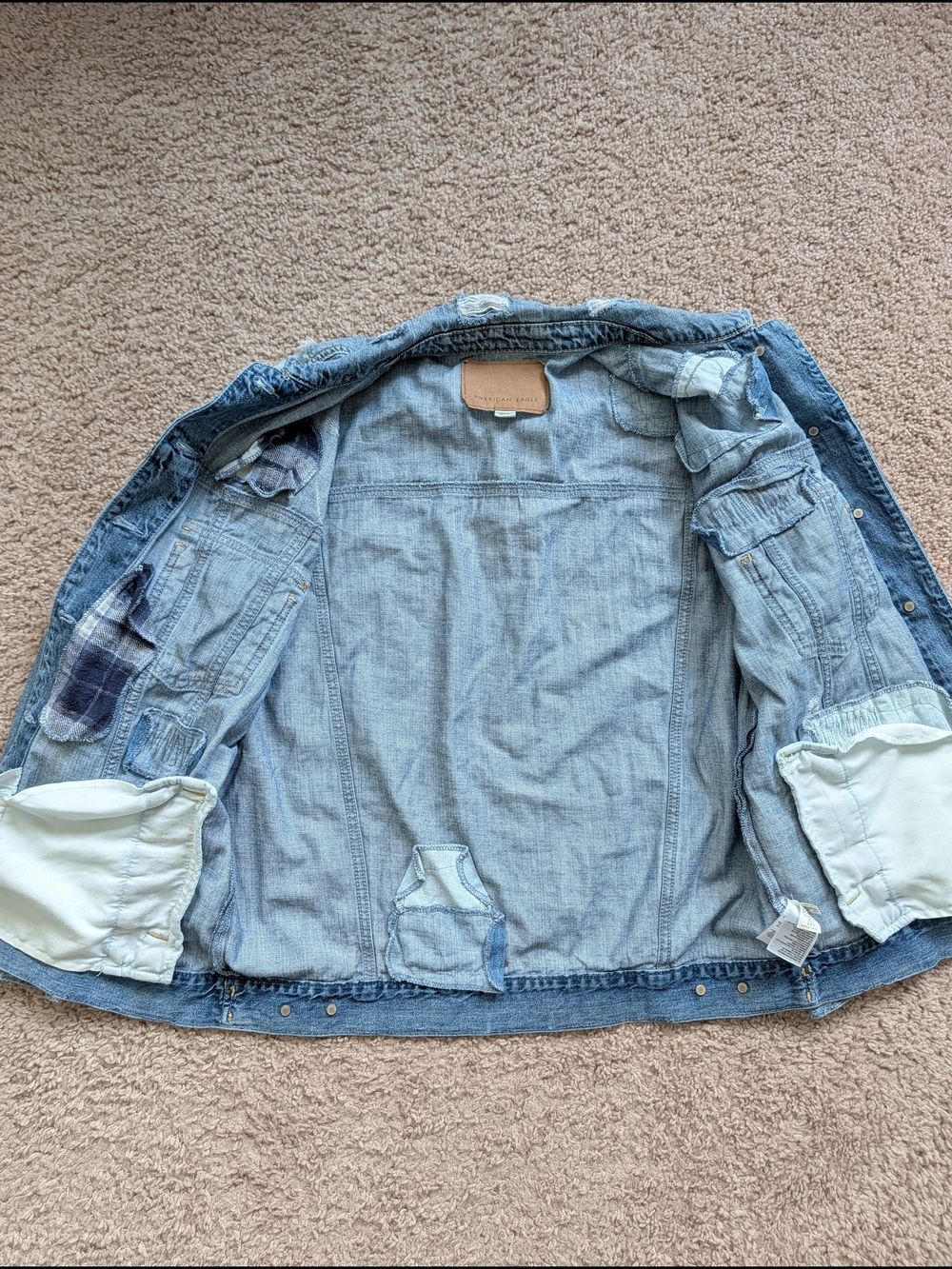 American Eagle Mens Light Wash Blue Destroyed Distress Denim Jacket Size Medium - Picture 2 of 11